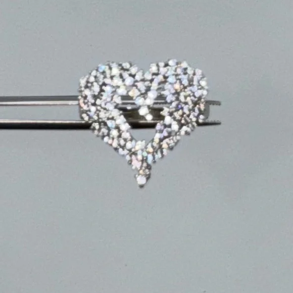 18k 1.5ct Heart Ring - Picture 7 of 12